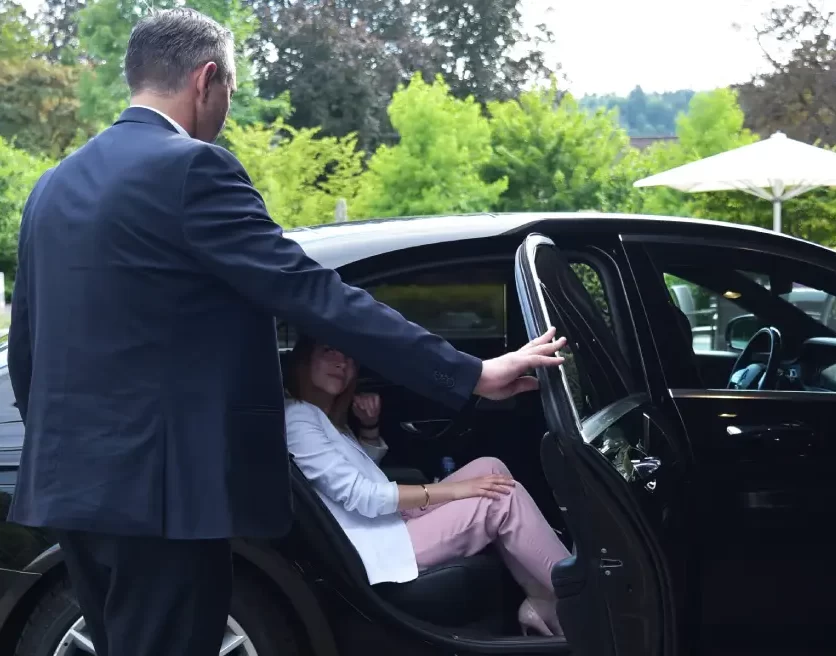 Altona Chauffeur Service | Altona Airport Transfers