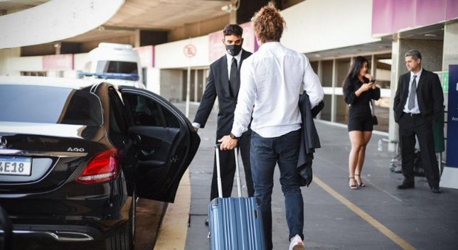 Avondale Heights Chauffeur Service | Avondale Heights Airport Transfers