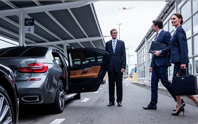 Beaconsfield Chauffeur Service | Beaconsfield Airport Transfers