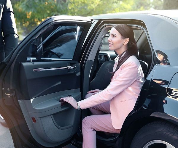 Berwick Chauffeur Service | Berwick Airport Transfers